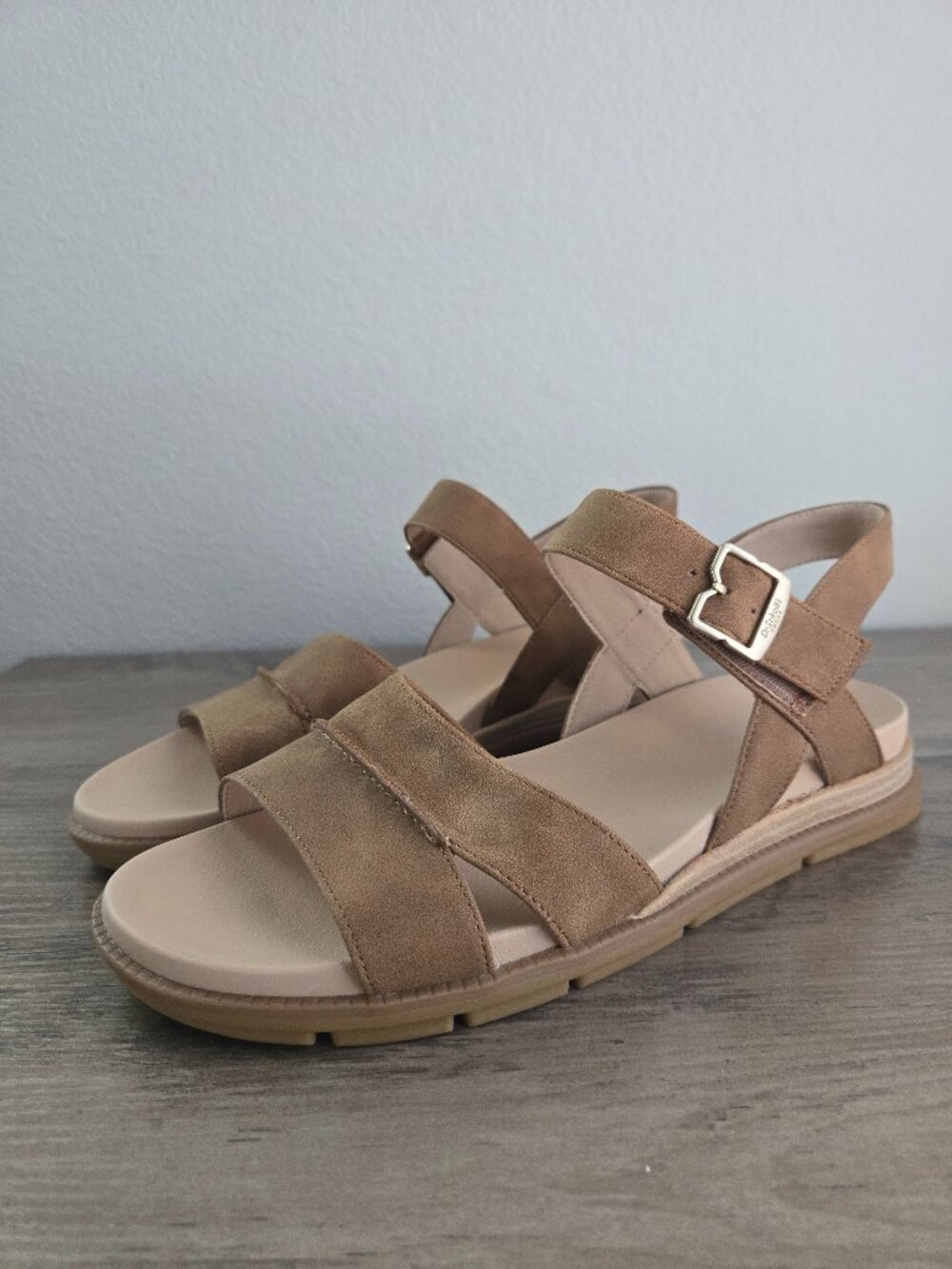 Dr. Scholl's Timeless Fun Open Round Toe Strappy Sandals Honey Brown Size 8.5M